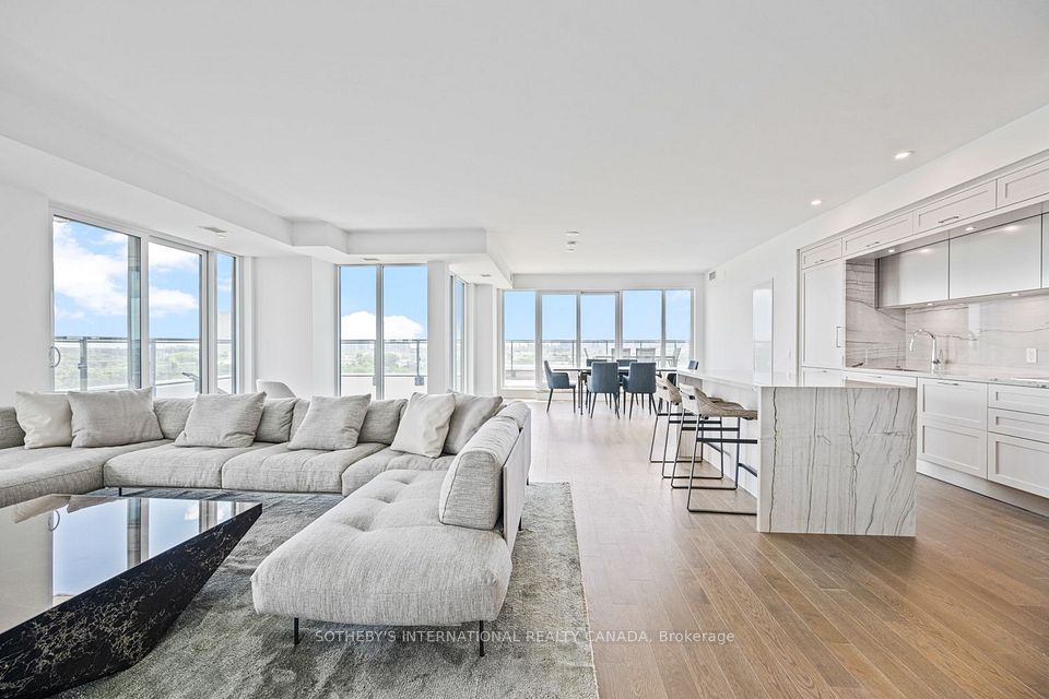 30 Inn on the Park Drive 1109, Toronto, ON M3C 0P7