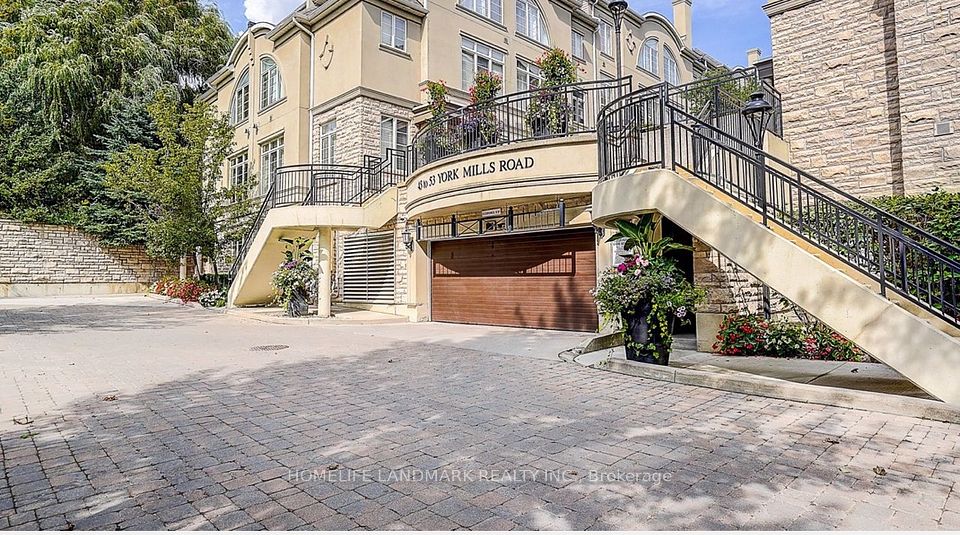 51 York Mills Road 309, Toronto, ON M2P 1B6