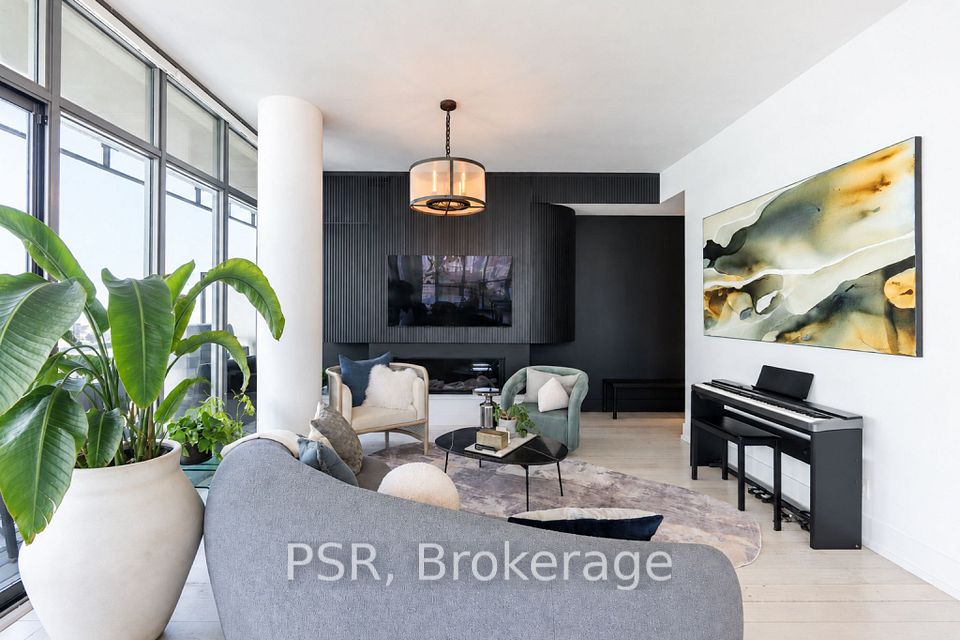 33 Charles Street E 4505, Toronto, ON M4Y 0A2