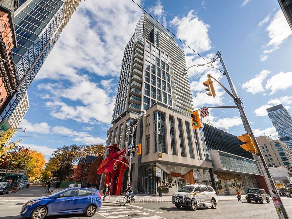 1 Gloucester Street 915, Toronto, ON M4Y 1L8