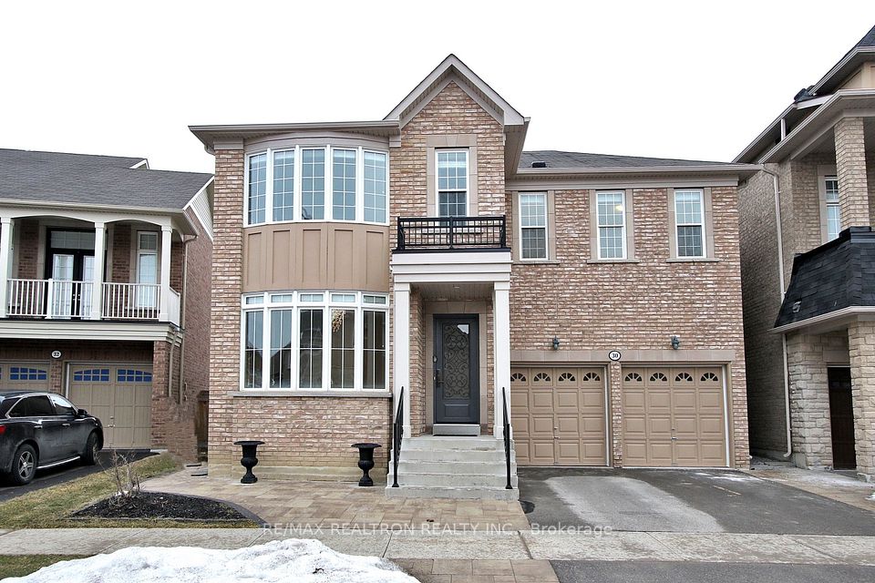 30 Valmont Avenue, Richmond Hill, ON L4E 0P8