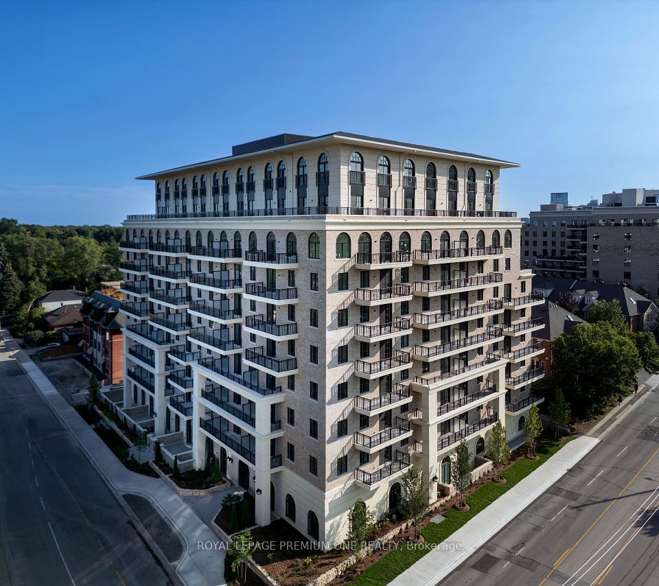 38 EARLINGTON Avenue 305, Toronto, ON M8X 0B6