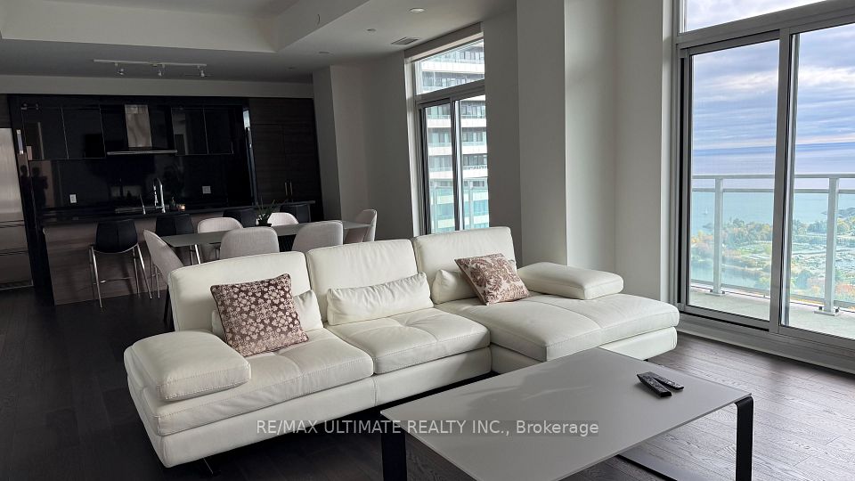 33 Shore Breeze Drive 3901, Toronto, ON M8V 0G1